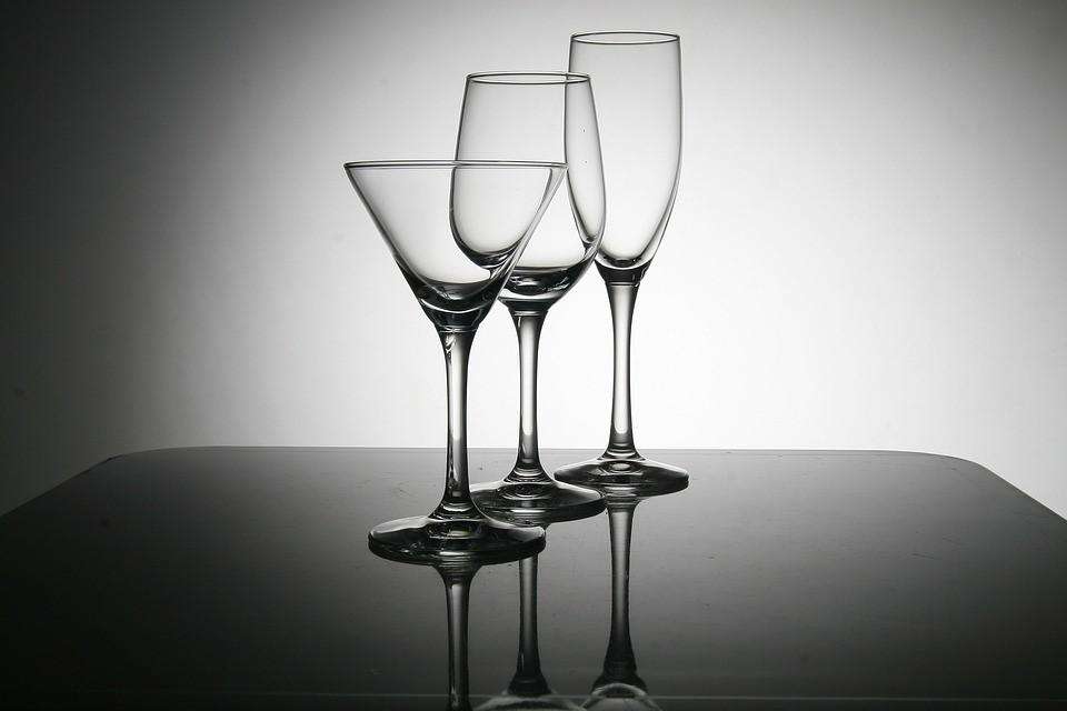 Glass Shape and Design Can Influence How Wine Tastes