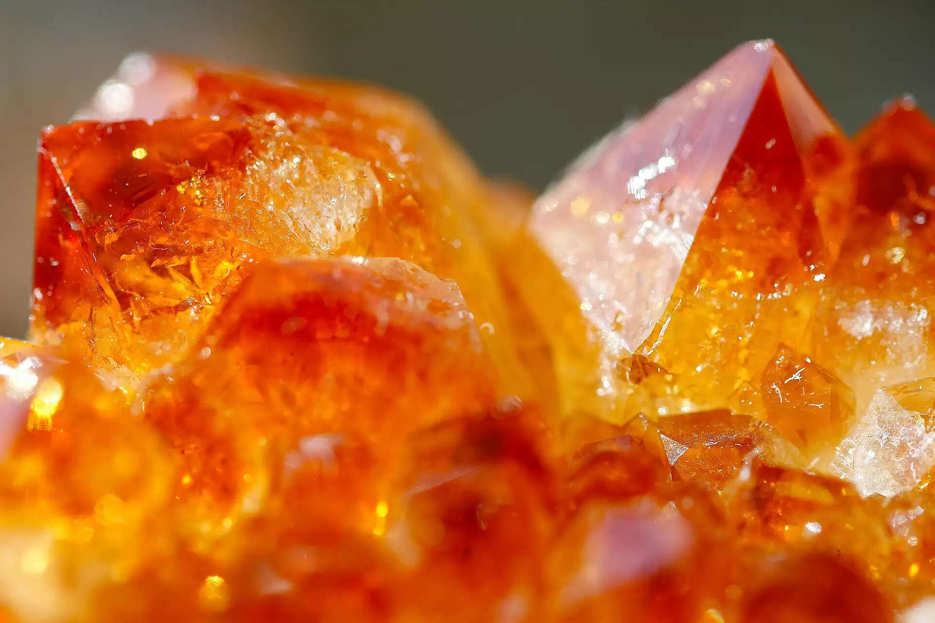 citrine-7433765_1920